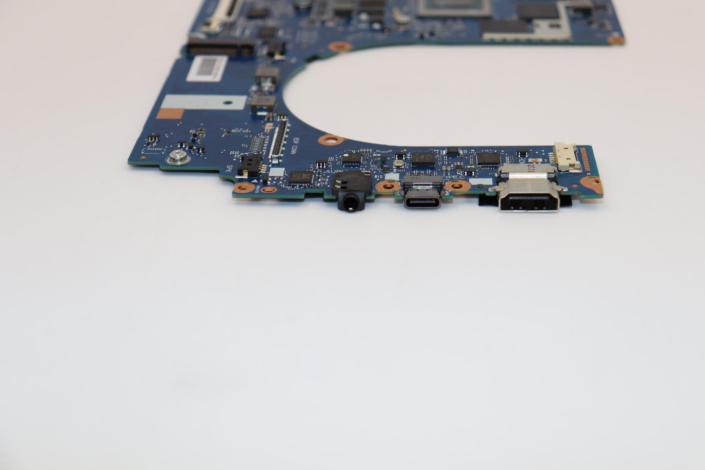 Lenovo BDPLANAR MB R7HSCE, RTX3050, 4GB, 16GB, WINRM - 5B21H82474