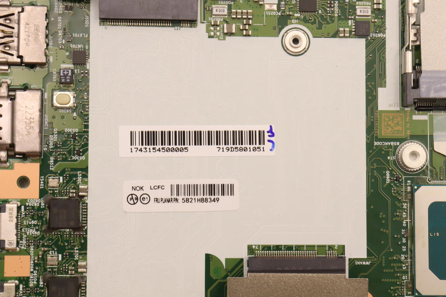 Lenovo Bdplanar I51240P 8Ggn18Sax211N - 5B21H88349