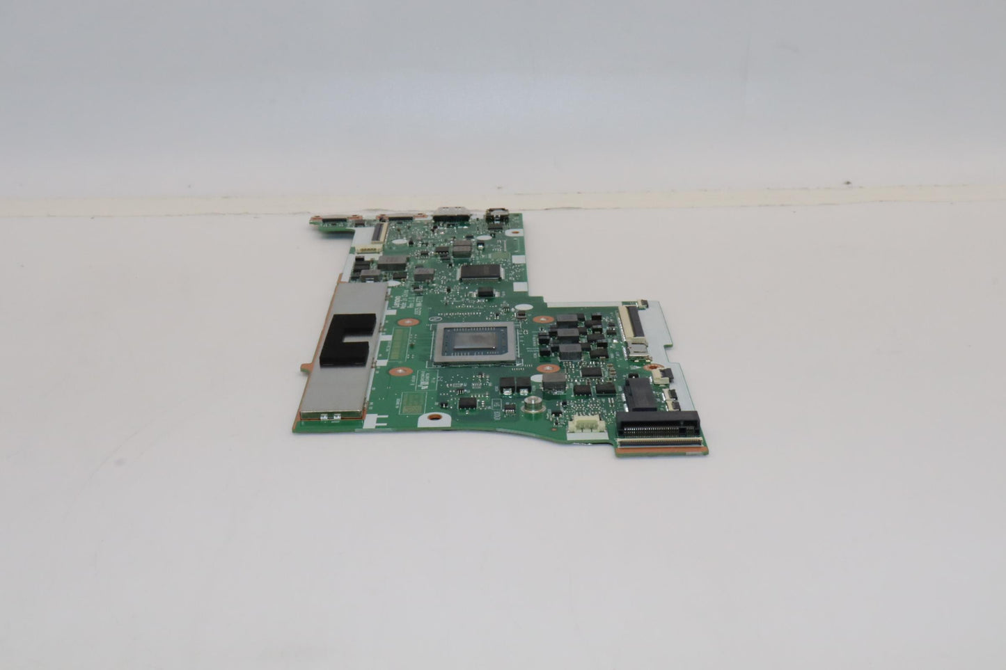 Lenovo Motherboard R5-5625U, UMA Graphics, 16GB RAM, Windows DPK - 5B21H92781