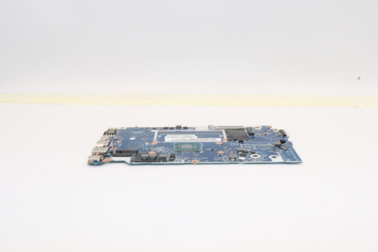 Lenovo Bdplanar Mb L82V7 Win N5030Uma - 5B21J09802