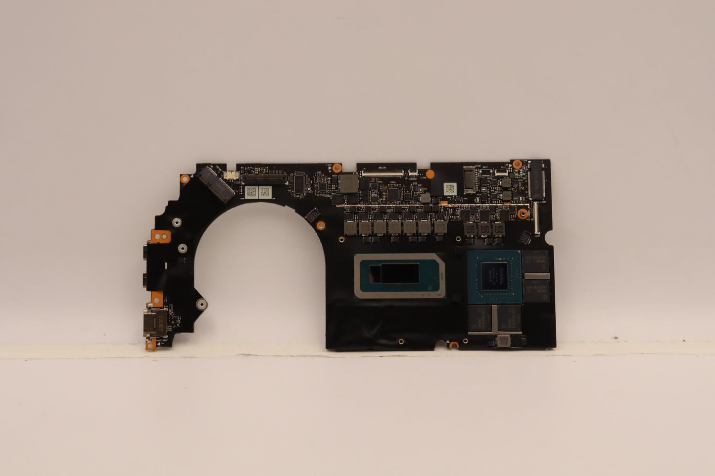 Lenovo Bdplanar Mb82Tki7127Rtx30504G1 - 5B21J10259