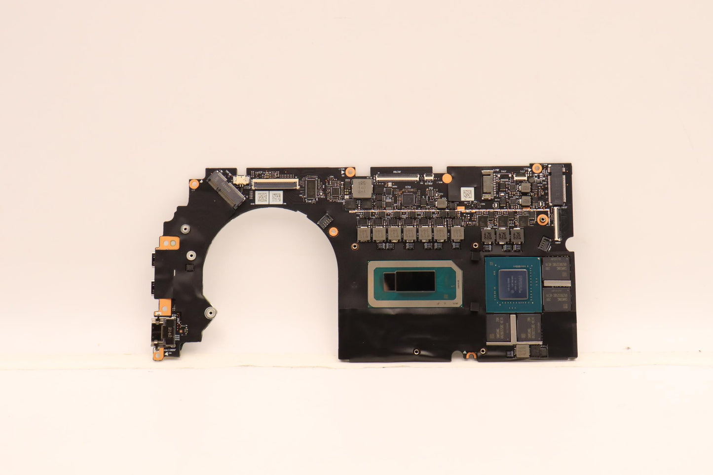 Lenovo Bdplanar Mb82Tki7127Rtx30504G3 - 5B21J10262
