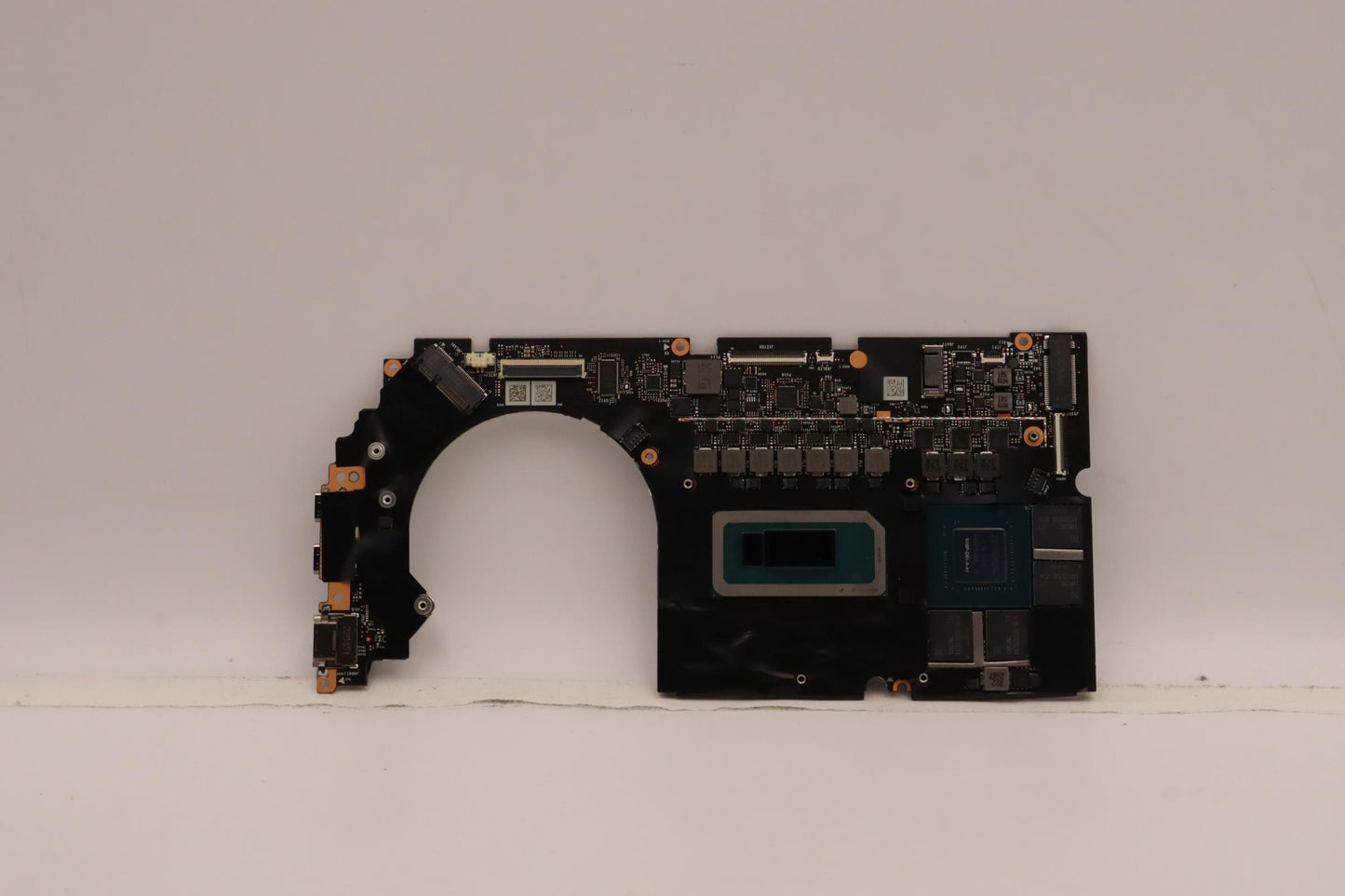 Lenovo Bdplanar Mb82Tki7127Gtx16504G1 - 5B21J10263