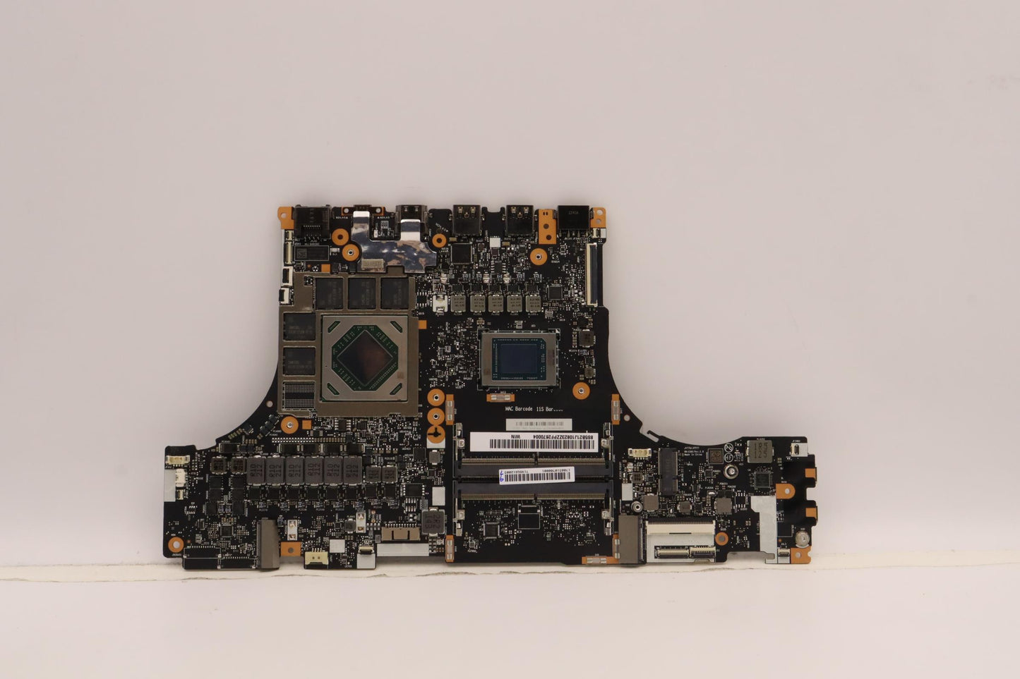 Lenovo Bdplanar Mb L82Uh Win R76800Hr - 5B21J10823