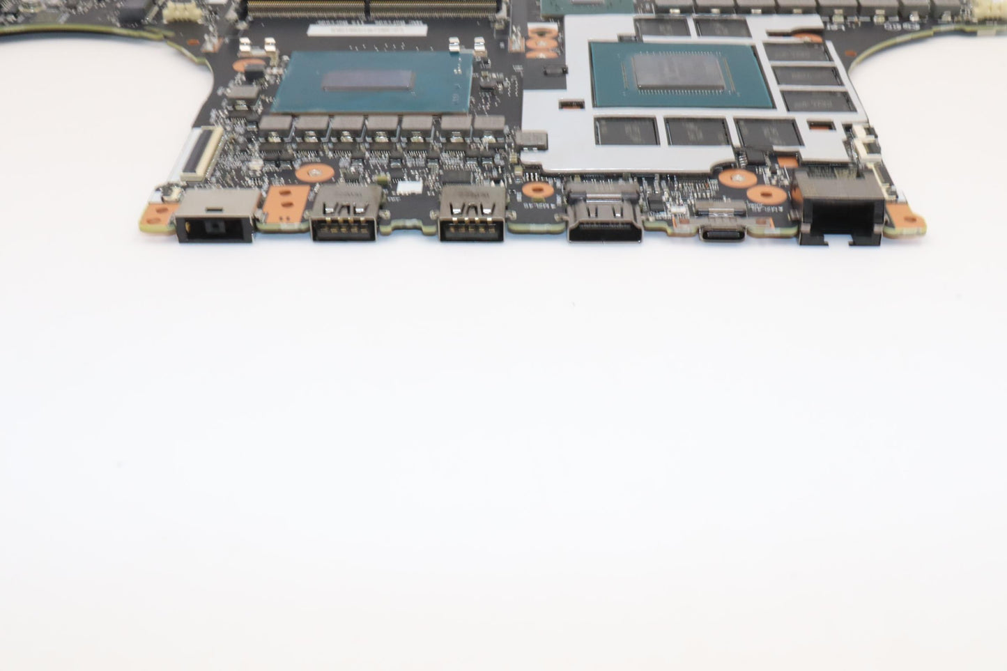 Lenovo Bdplanar Mb L82Tdi7Rtx3070Ti8G - 5B21J11015