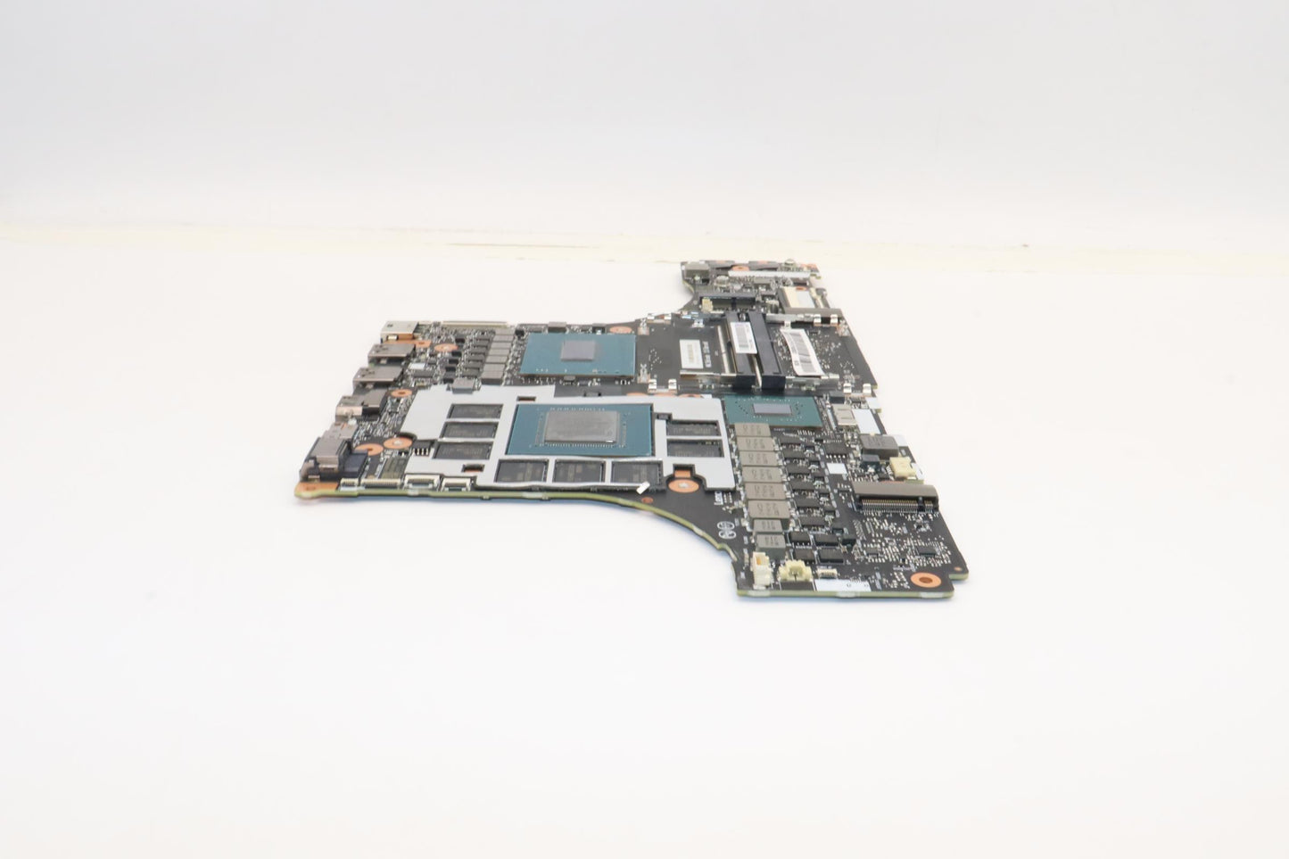 Lenovo Bdplanar Mb L82Tdi9Rtx3080Ti16 - 5B21J11313
