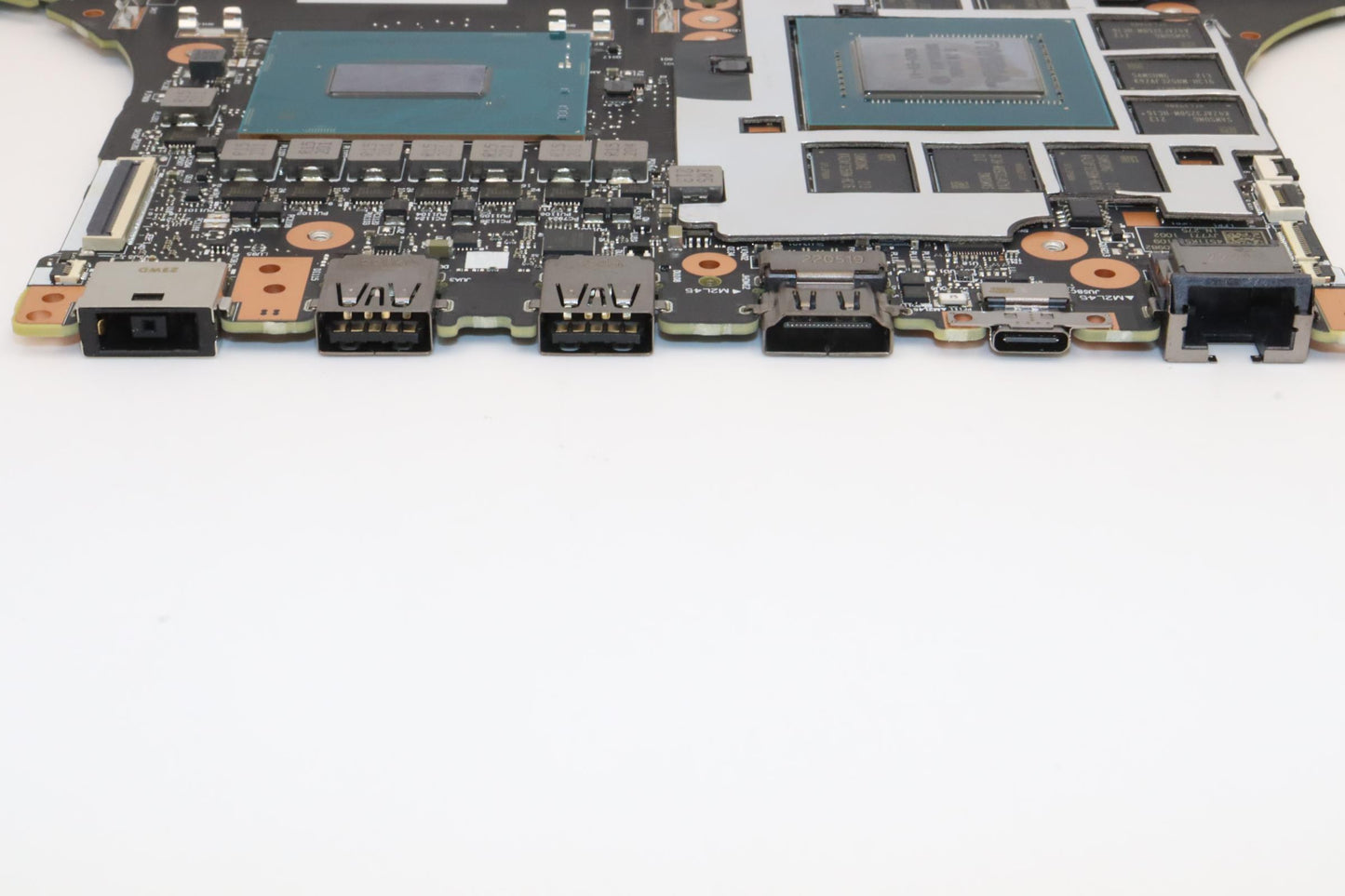 Lenovo Bdplanar Mb L82Tdi9Rtx3080Ti16 - 5B21J11313