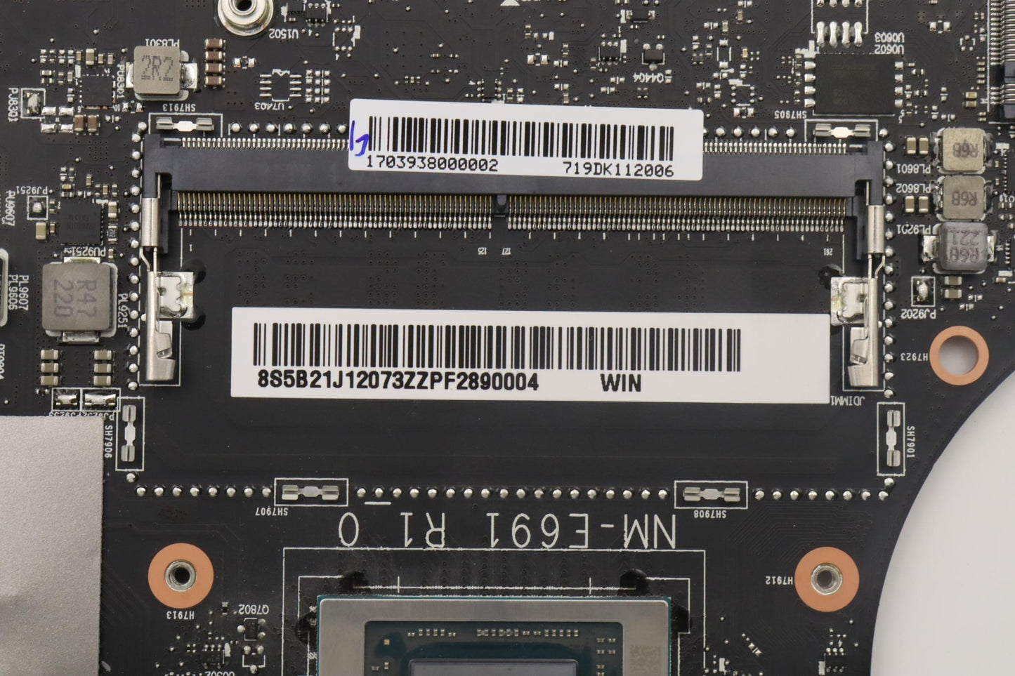 Lenovo Bdplanar Mbl82Ugwinr76800Hrx66 - 5B21J12073