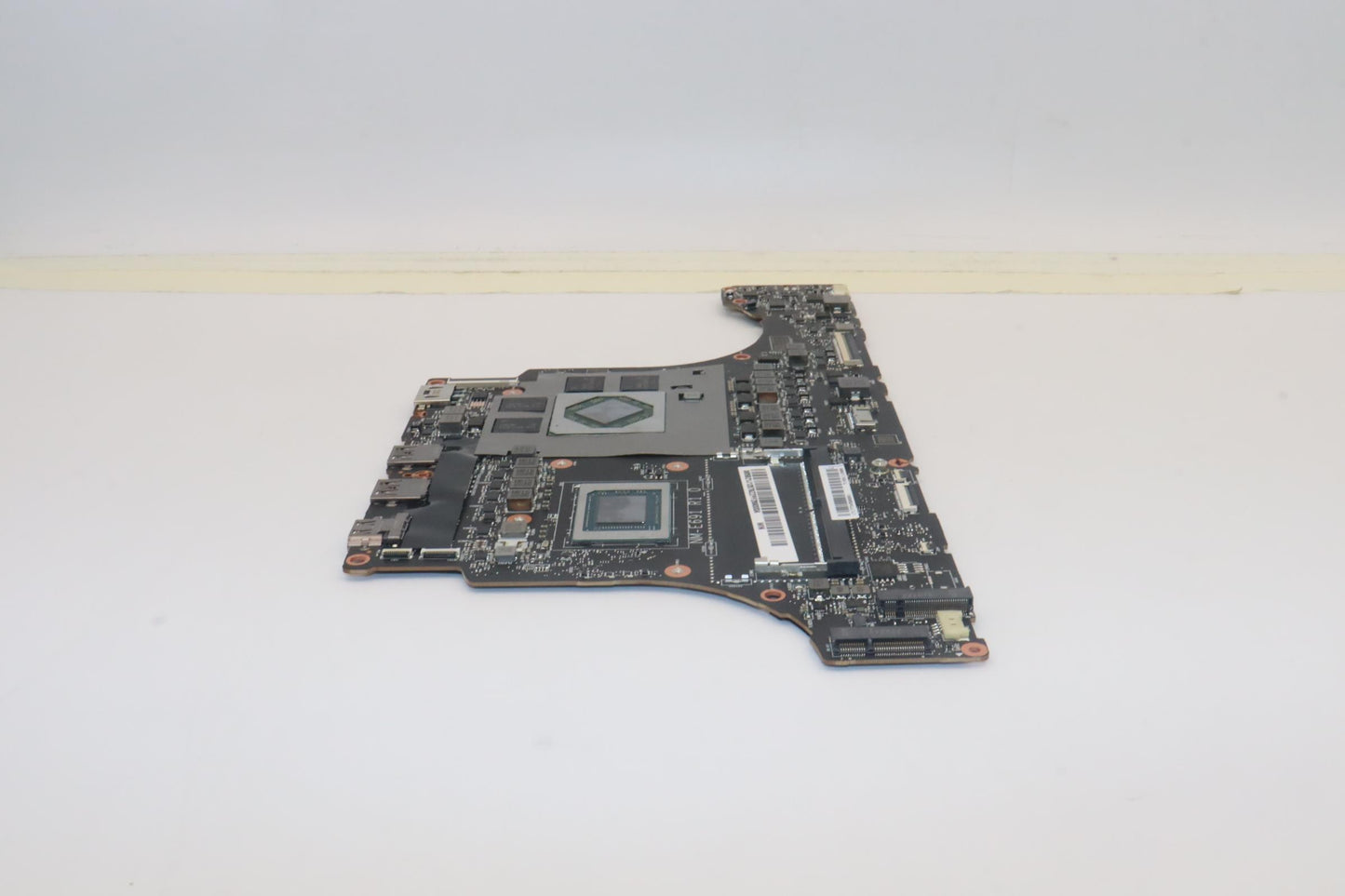 Lenovo Bdplanar Mbl82Ugwinr76800Hrx68 - 5B21J12079