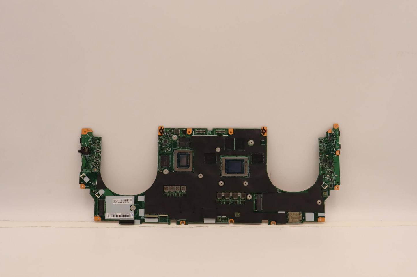 Lenovo Bdplanar Win,R76850H,Dis,32,Ya - 5B21J13769