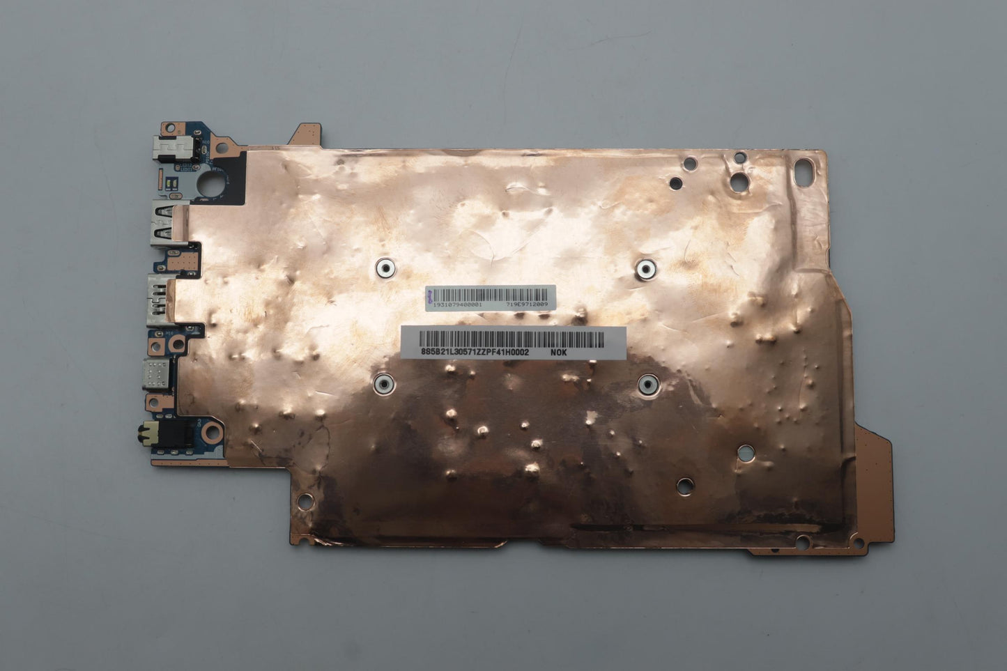 Lenovo Bdplanar Mb L82X8Nok U300Uma4G - 5B21L30571