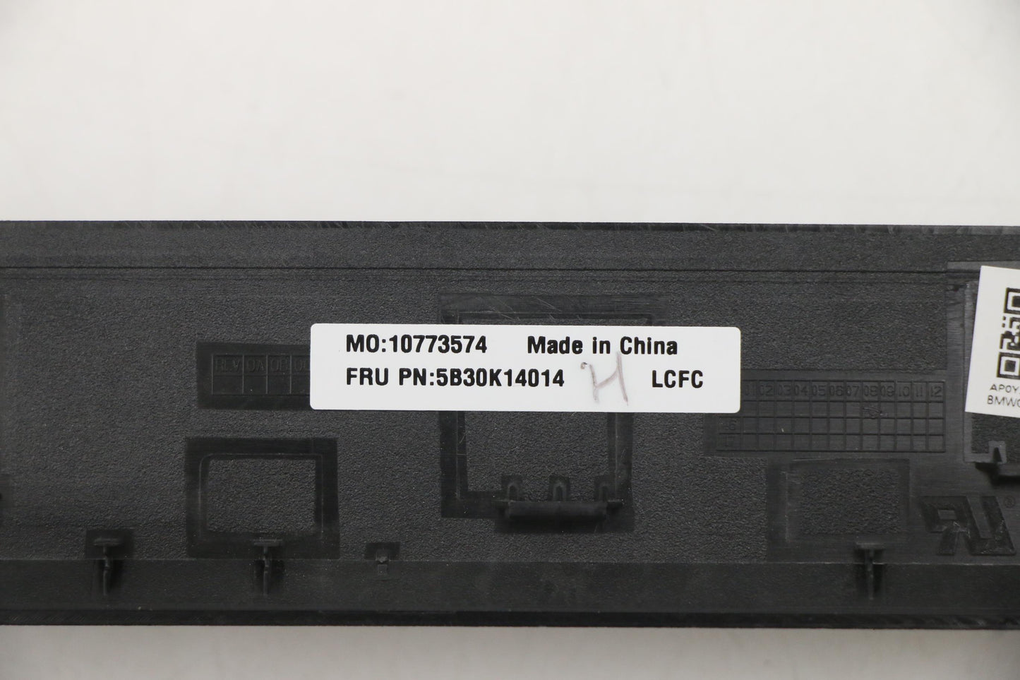 Lenovo Bz Bezels/Doors - 5B30K14014
