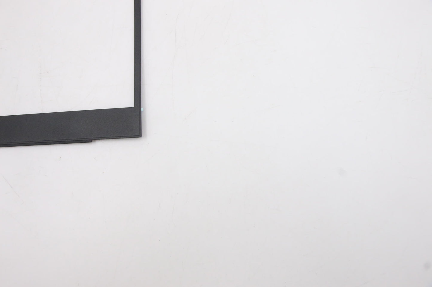 Lenovo Bezel Lcd Bezel L 20V3 - 5B30S18982