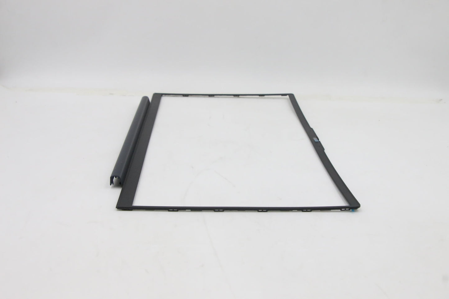 Lenovo LCD Bezel, L 82FG Series, AB Finish - 5B30S18988