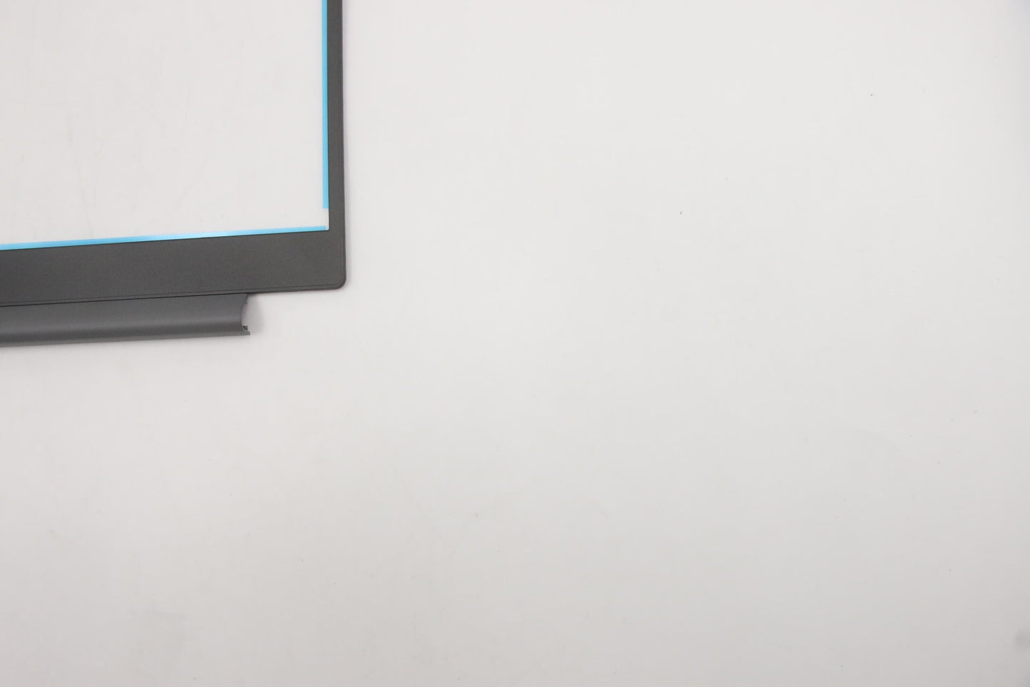 Lenovo Bezel Lcd Bezel L 82H9 Ag - 5B30S19001