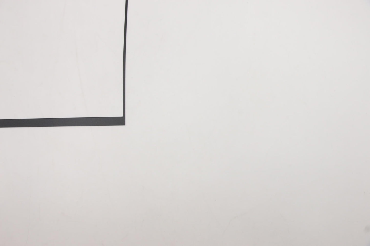 Lenovo LCD Bezel, L 82JQ, with Strippable - 5B30S19005