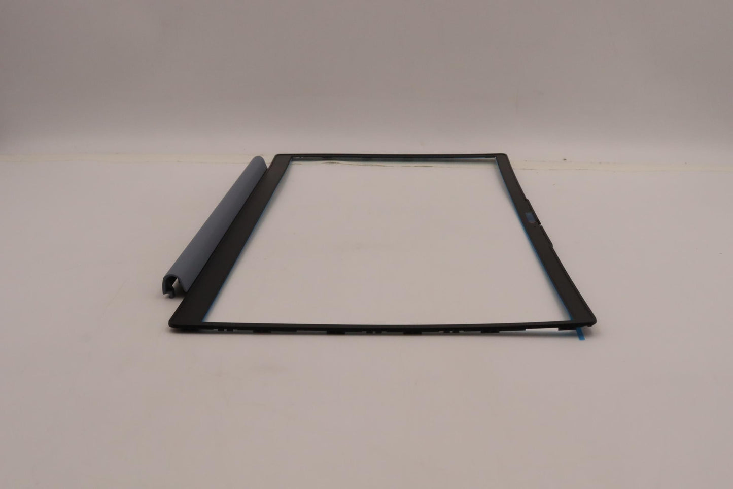 Lenovo Bezel Lcd Bezel L 82Rj M/B - 5B30S19050