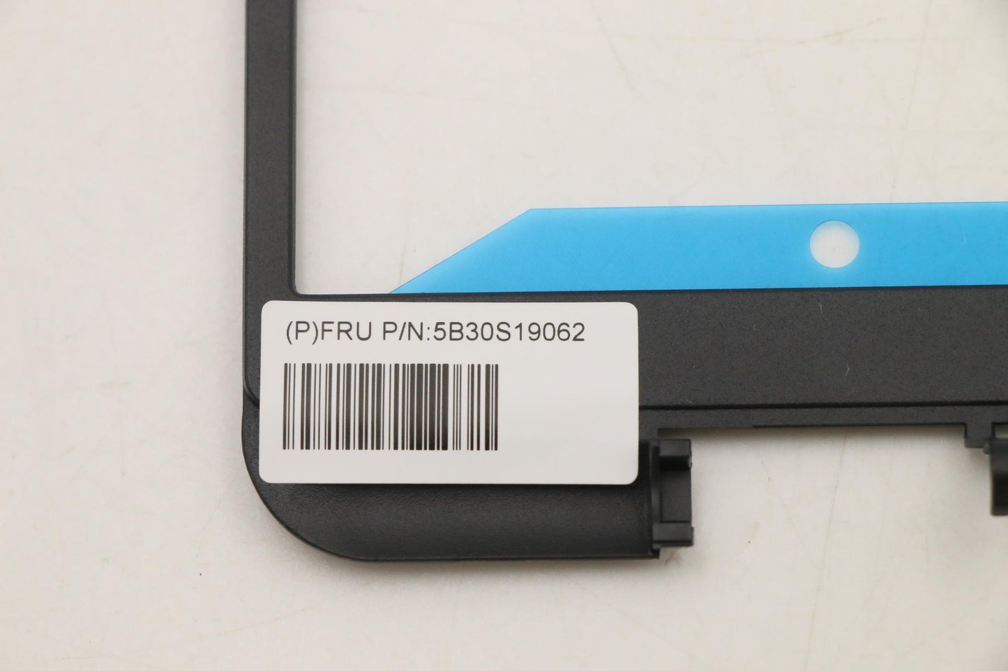 Lenovo Bezel Lcd Bezel H 82Sk W/Lens_ - 5B30S19062