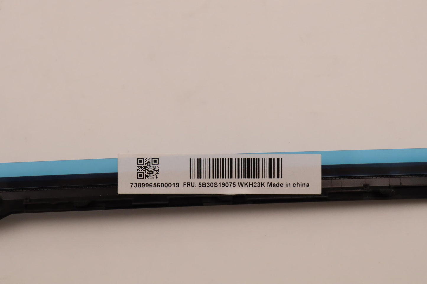 Lenovo Bezel Lcd Bezel C 82Sa Black - 5B30S19075
