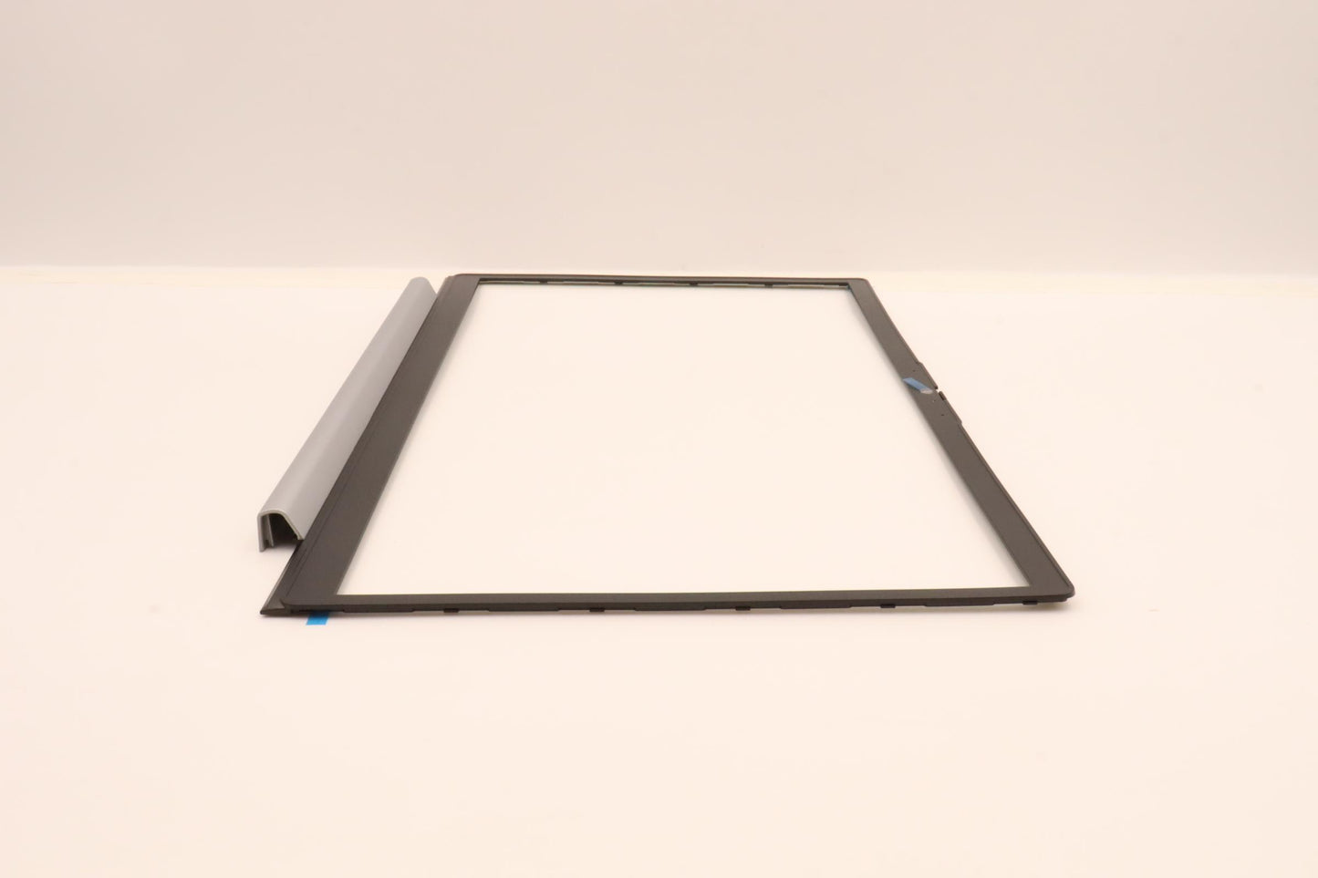 Lenovo Bezel Lcd Bezel L 82Tw - 5B30S19079