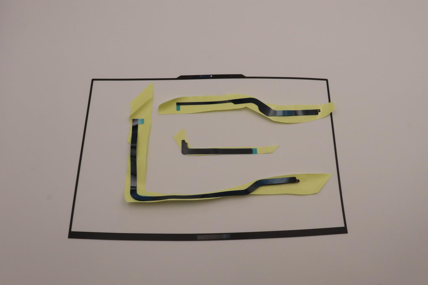 Lenovo Bezel Lcd Bezel L 82Uh Wremova - 5B30S19084