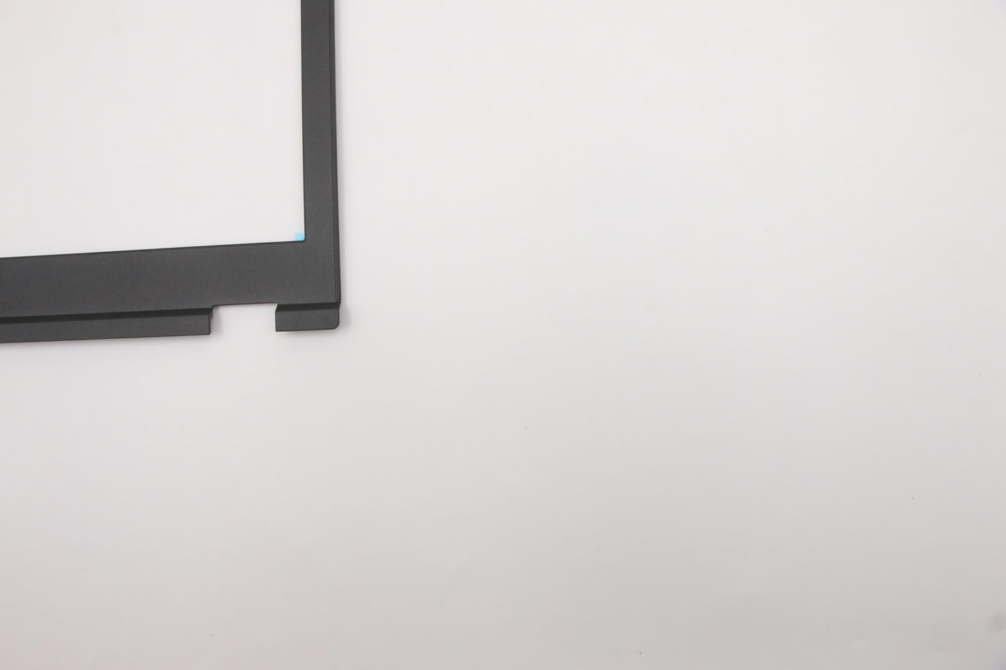 Lenovo Bezel Fru Bezel P15_B_Cov_Noca - 5B30Z38865