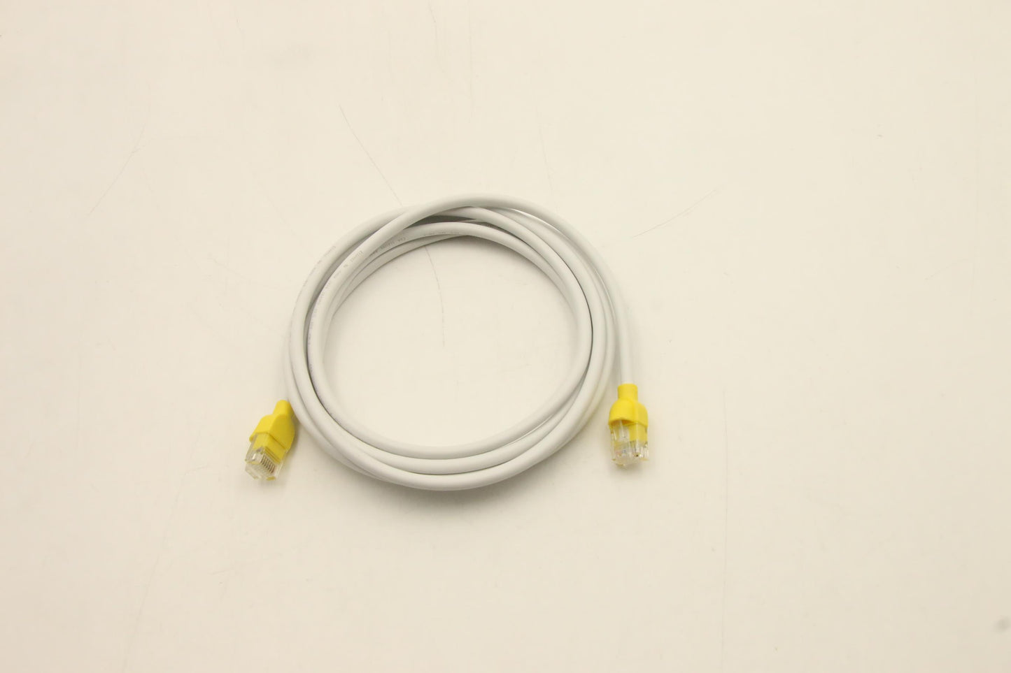 Lenovo Cable 2M,Cat5,Cable,Yellow,Lan - 5C10V25072