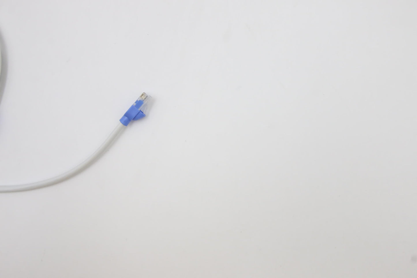 Lenovo Cable 2M,Cat5,Cable (Blue,Whit - 5C10V25083