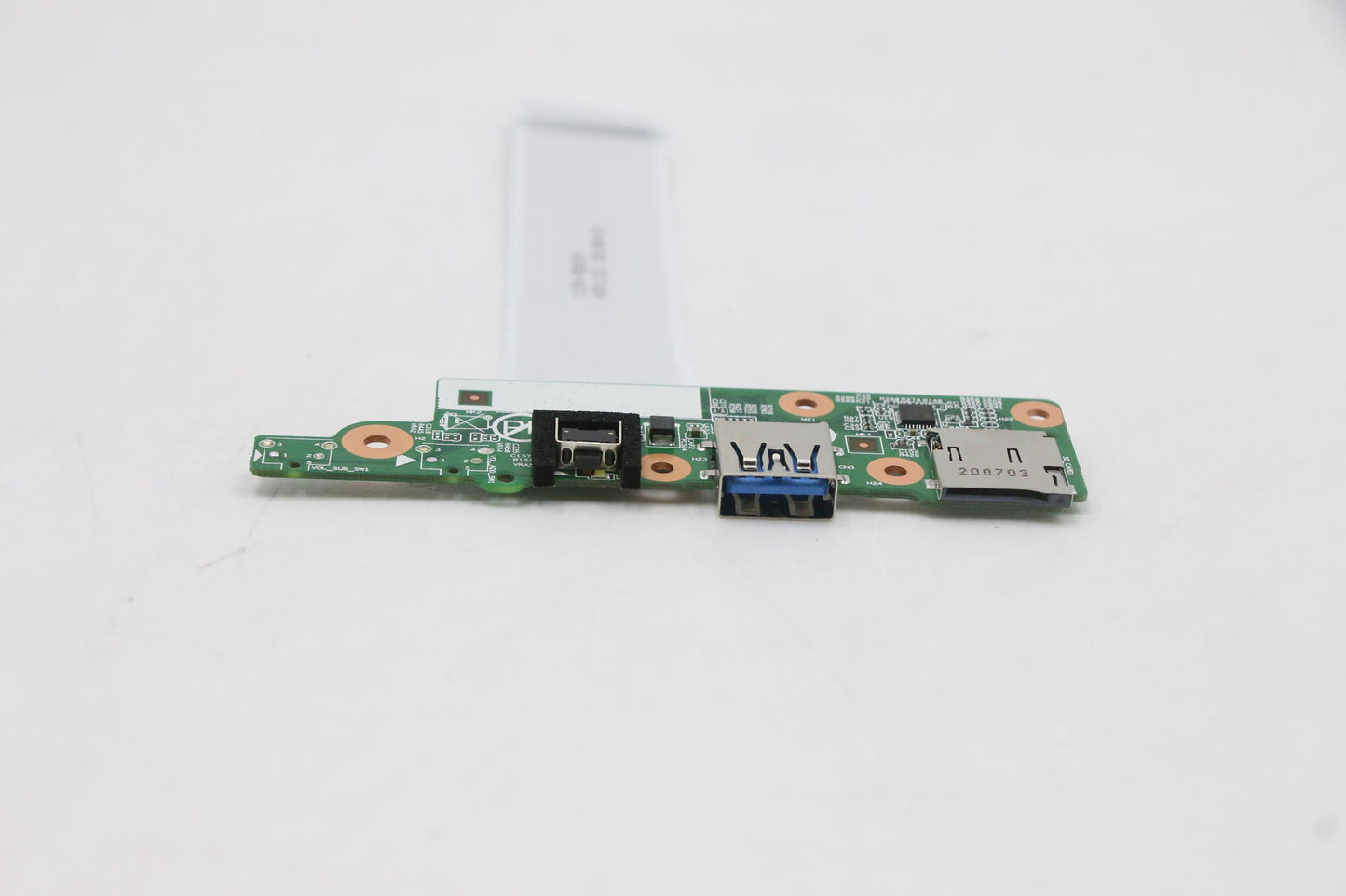 Lenovo Cardpop Usb Board B 82Gj W/Cab - 5C50S25130