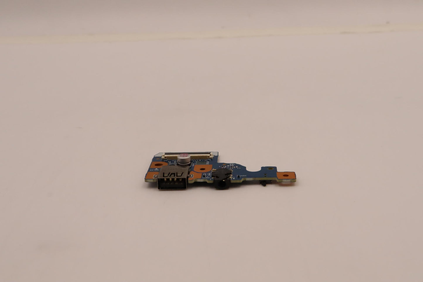 Lenovo Cardpop Usb Board L 82Rg - 5C50S25330