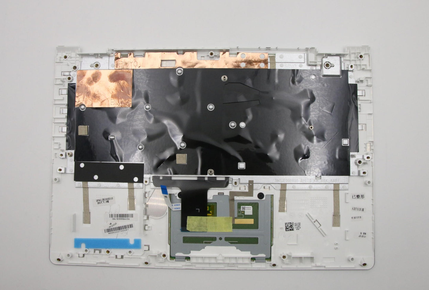 Lenovo Up Assembly W/Kb Nbl Wt Yog No - 5CB0L67198