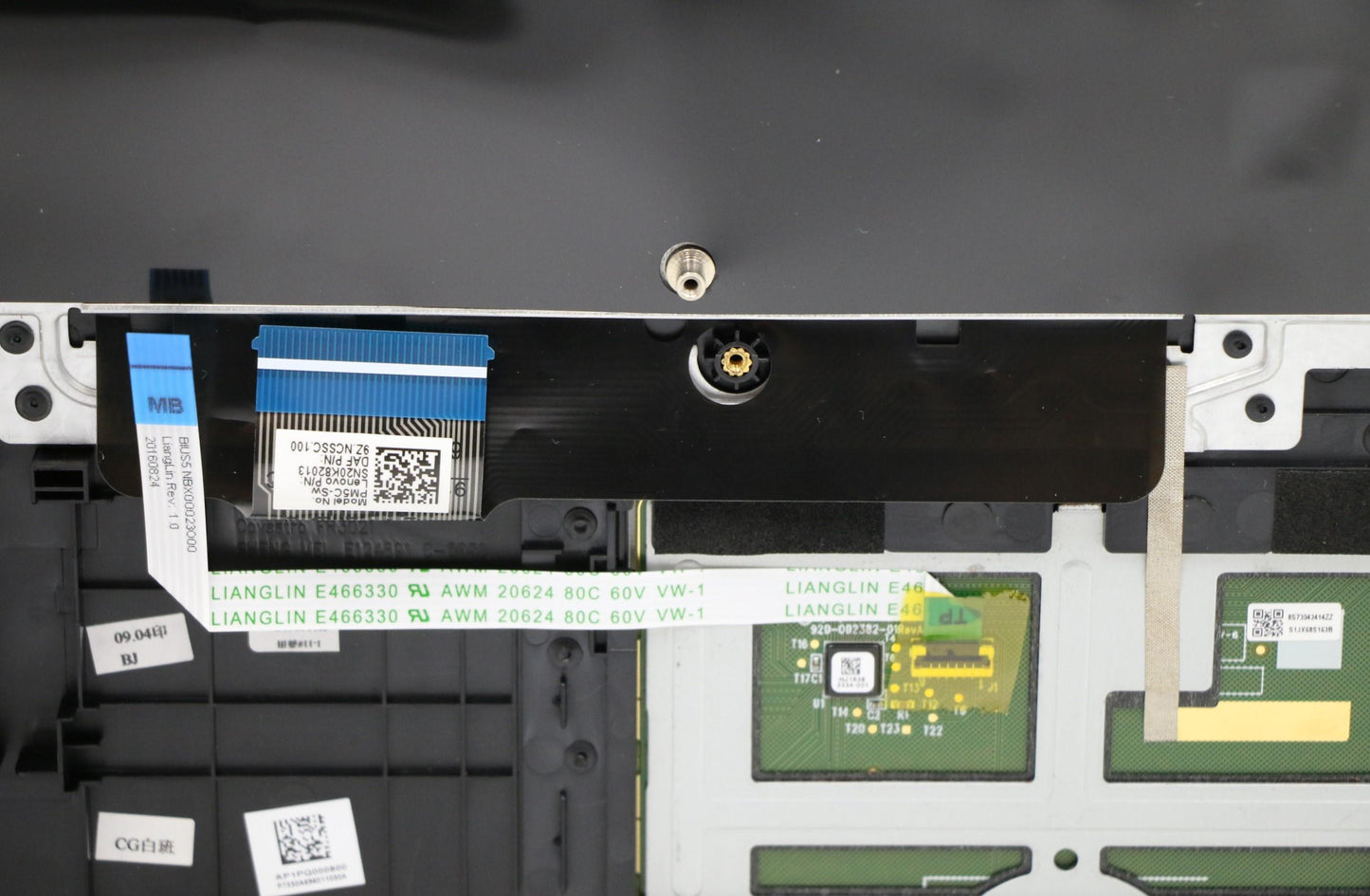 Lenovo Up Assembly W/Kb Nbl Black Sw - 5CB0M44095