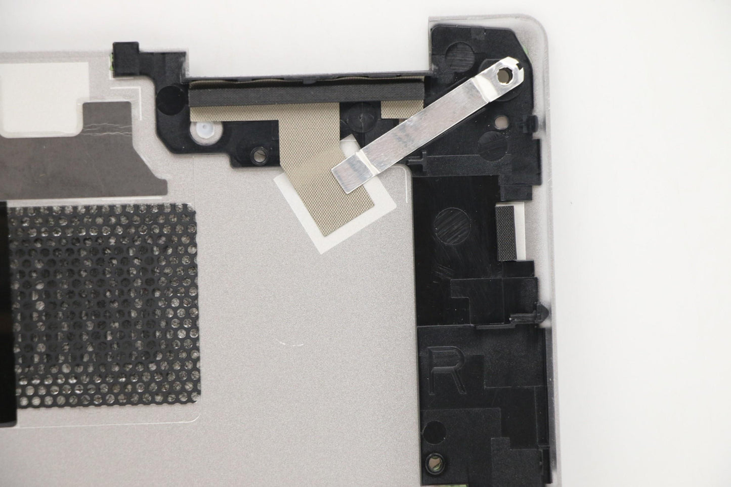 Lenovo Logic Lower Silver - 5CB0N68026