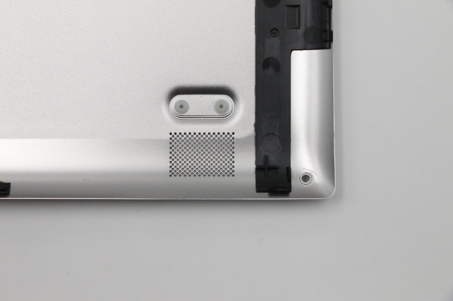 Lenovo Lower Case W 81Ac Silver - 5CB0Q62191