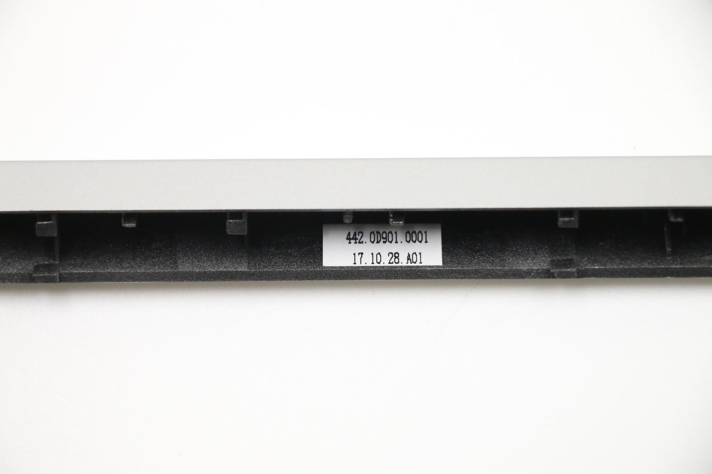 Lenovo Hinge Cover W 81Ac Silver - 5CB0Q62206