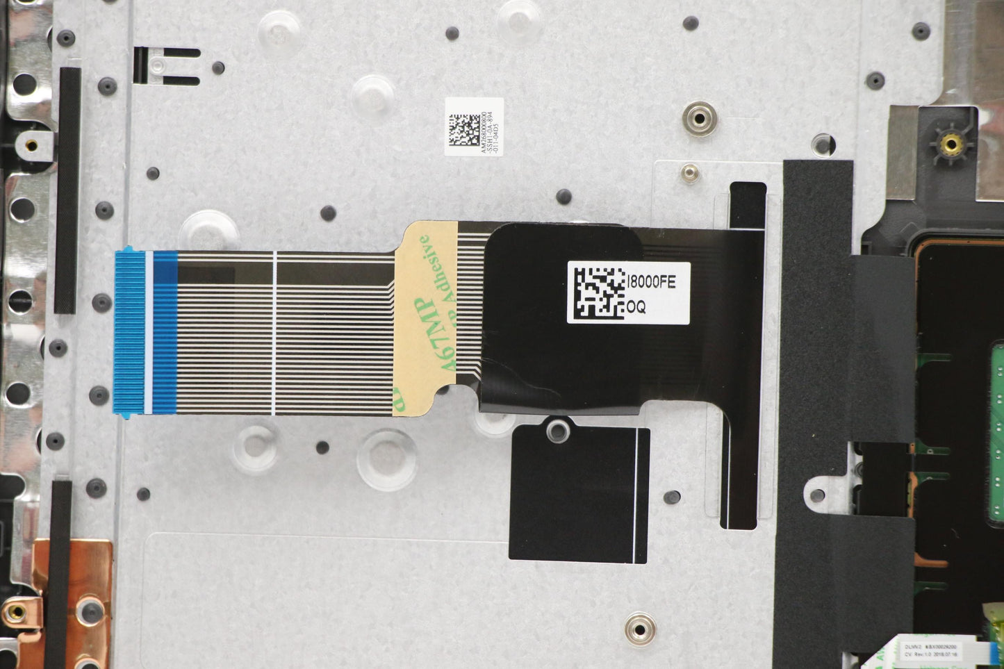 Lenovo Up Assy Ig Nfp Wkb Nbl Latin - 5CB0R39210