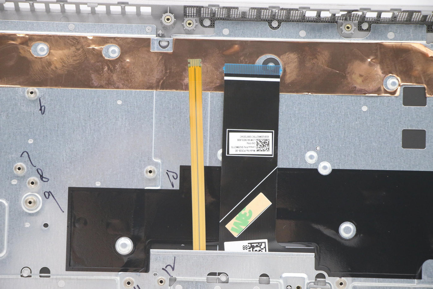 Lenovo Upper Case 3N 81Gc Mgr Wkb Bl - 5CB0R57660