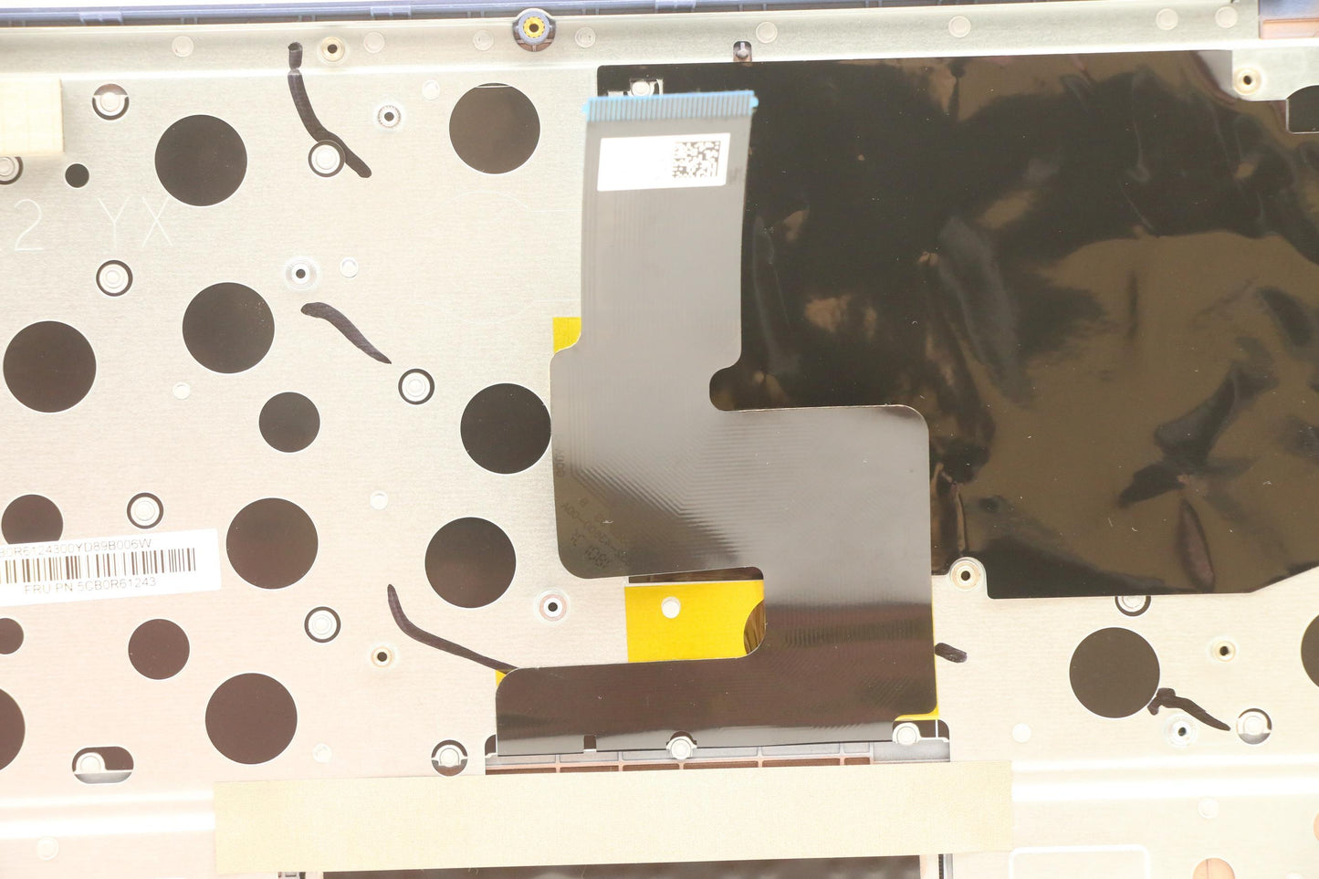 Lenovo Cover Upcase Asm 3N 81J2 Mnb W - 5CB0R61243