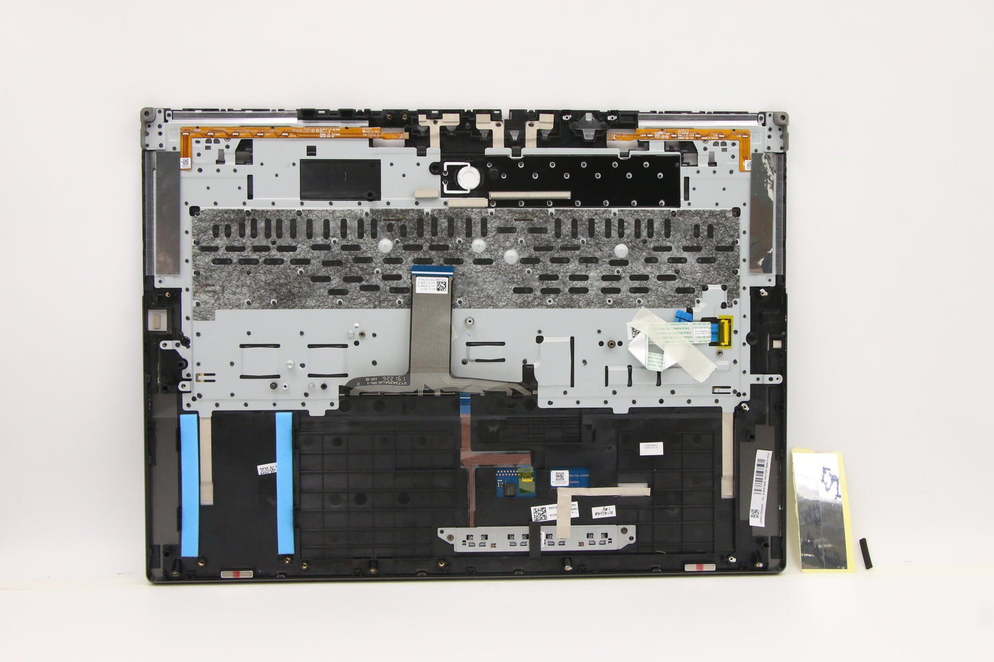 Lenovo Up Assy W/Tpkb Cz-Sk - 5CB0S16482