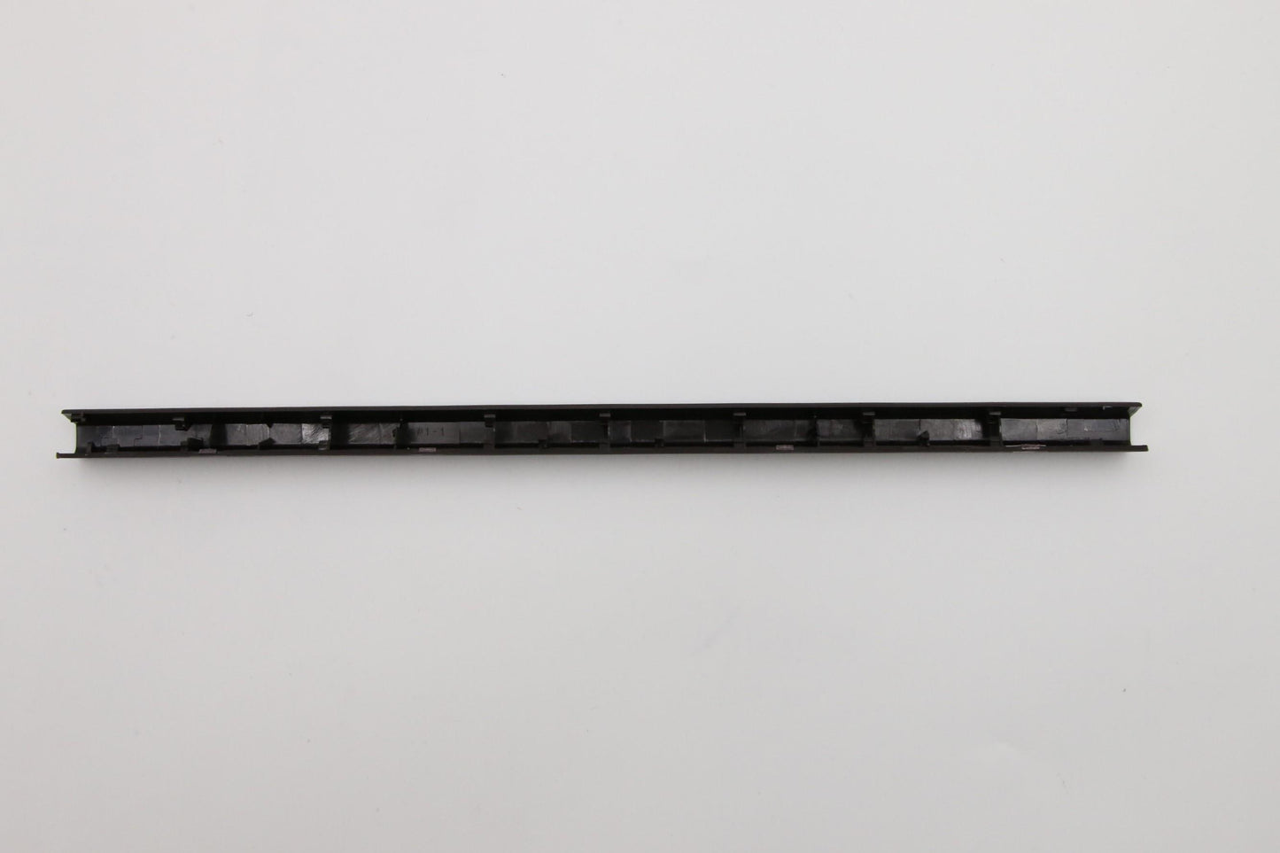Lenovo Fg540 Hinge Cover Sub_Assy_Dar - 5CB0S16599