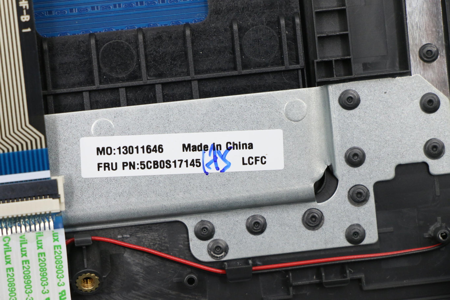 Lenovo Log Up Assy W/Kb Nfp G_Black N - 5CB0S17145
