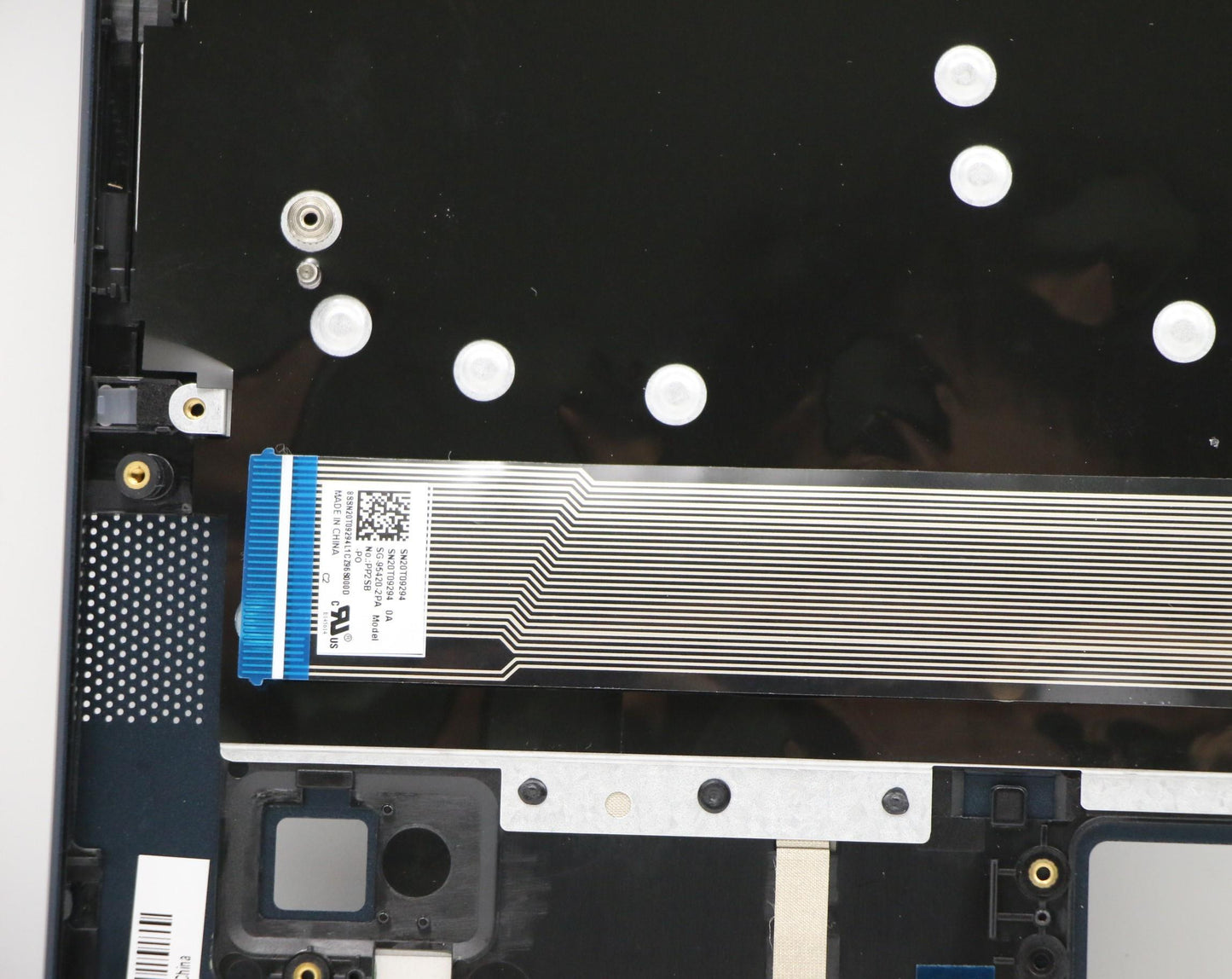 Lenovo Up Assy_Blu Fp W/Blkb Port - 5CB0S17294