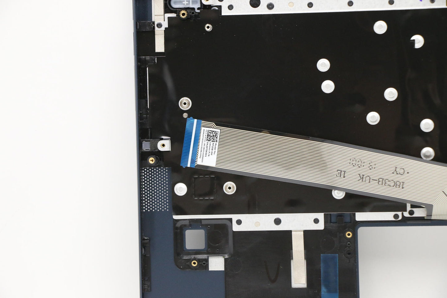 Lenovo Up Assy_Blu Fp W/Blkb Sw - 5CB0S17305