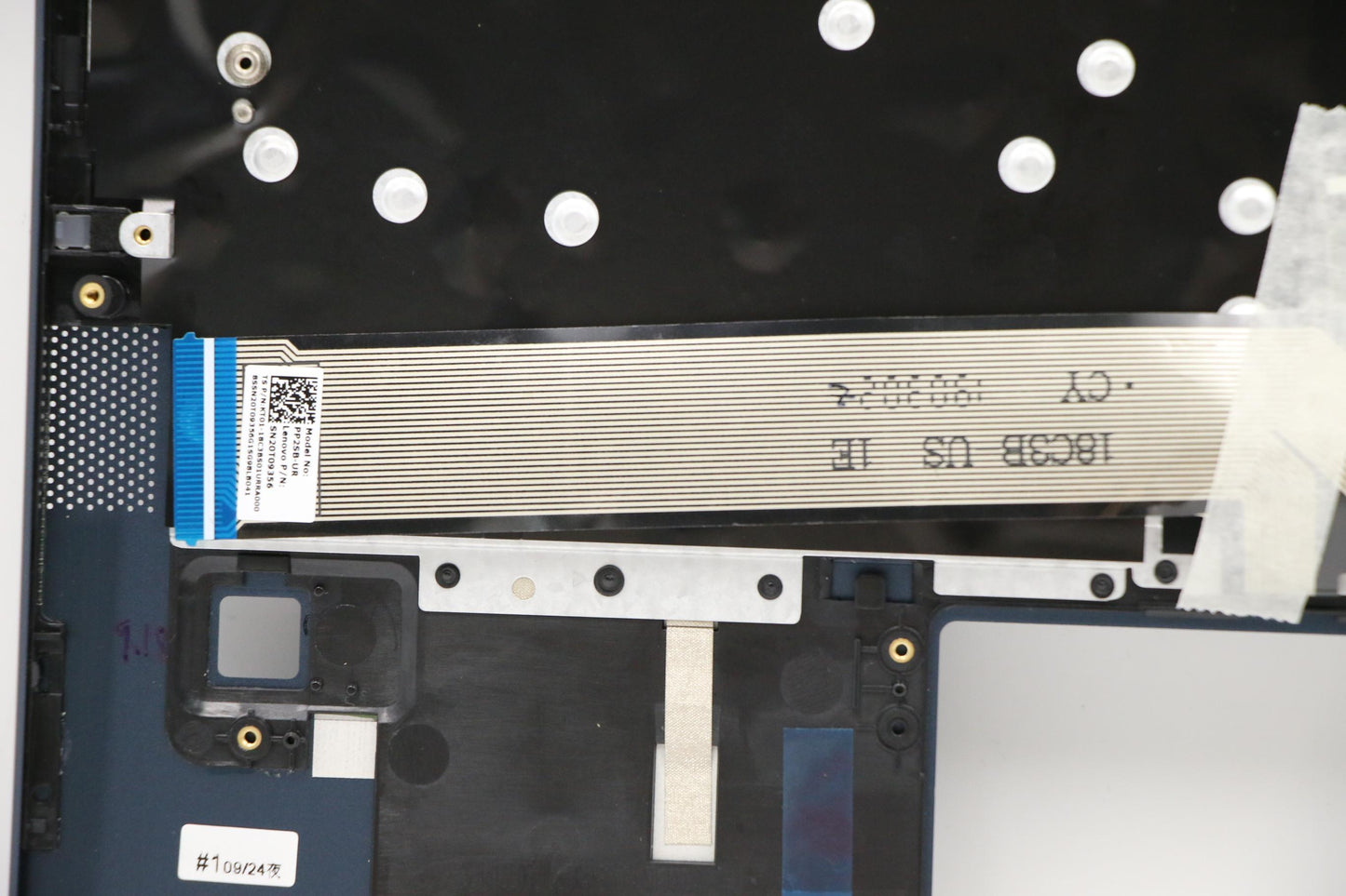 Lenovo Up Assy_Blu Fp W/Blkb Ukr - 5CB0S17310