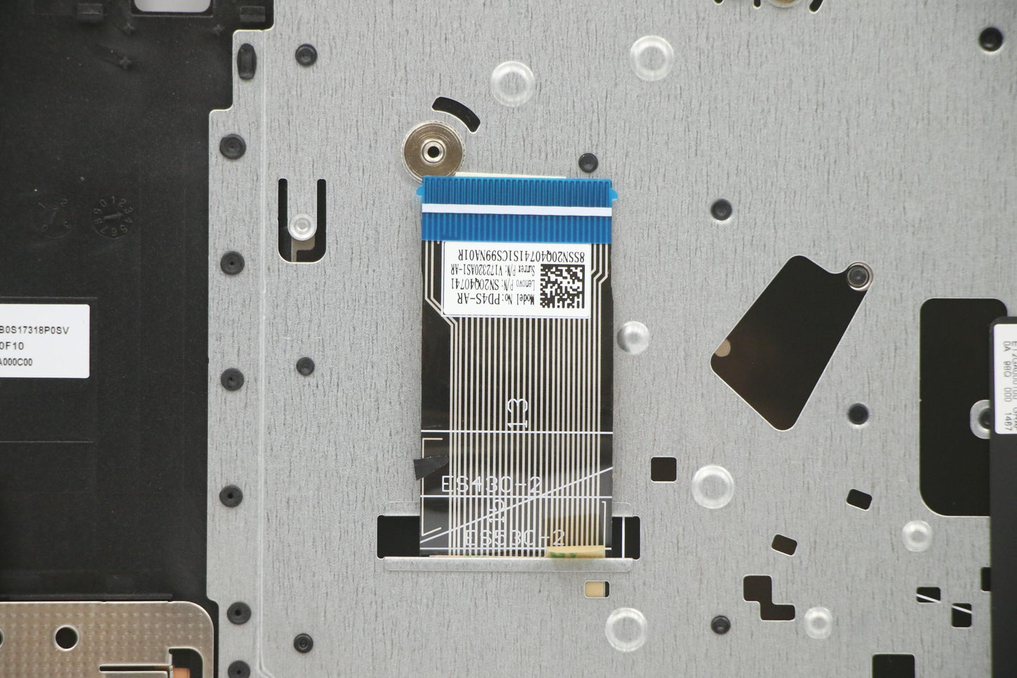 Lenovo Up Assy Pl_Blk Fp W/Nblkb Ar-E - 5CB0S17388