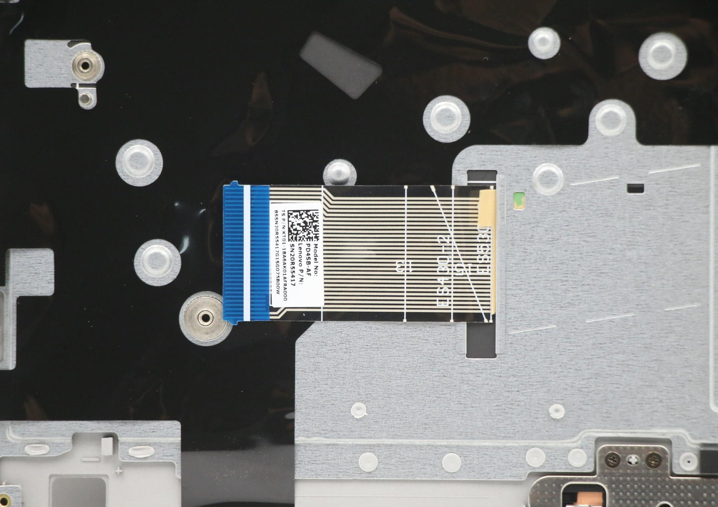 Lenovo Up Assy Pl_Gry Fp W/Blkb Ar-Fr - 5CB0S17473