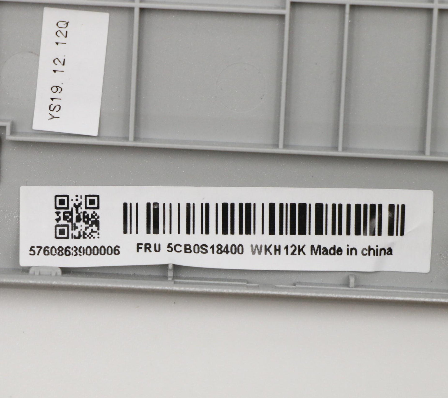 Lenovo Up Assy Grey W/Nblkb_Grk - 5CB0S18400