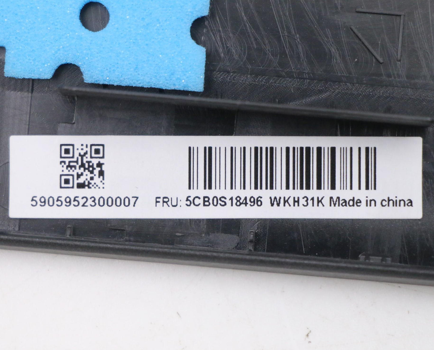 Lenovo Up Assy Black W/Blkb_T-Ch - 5CB0S18496