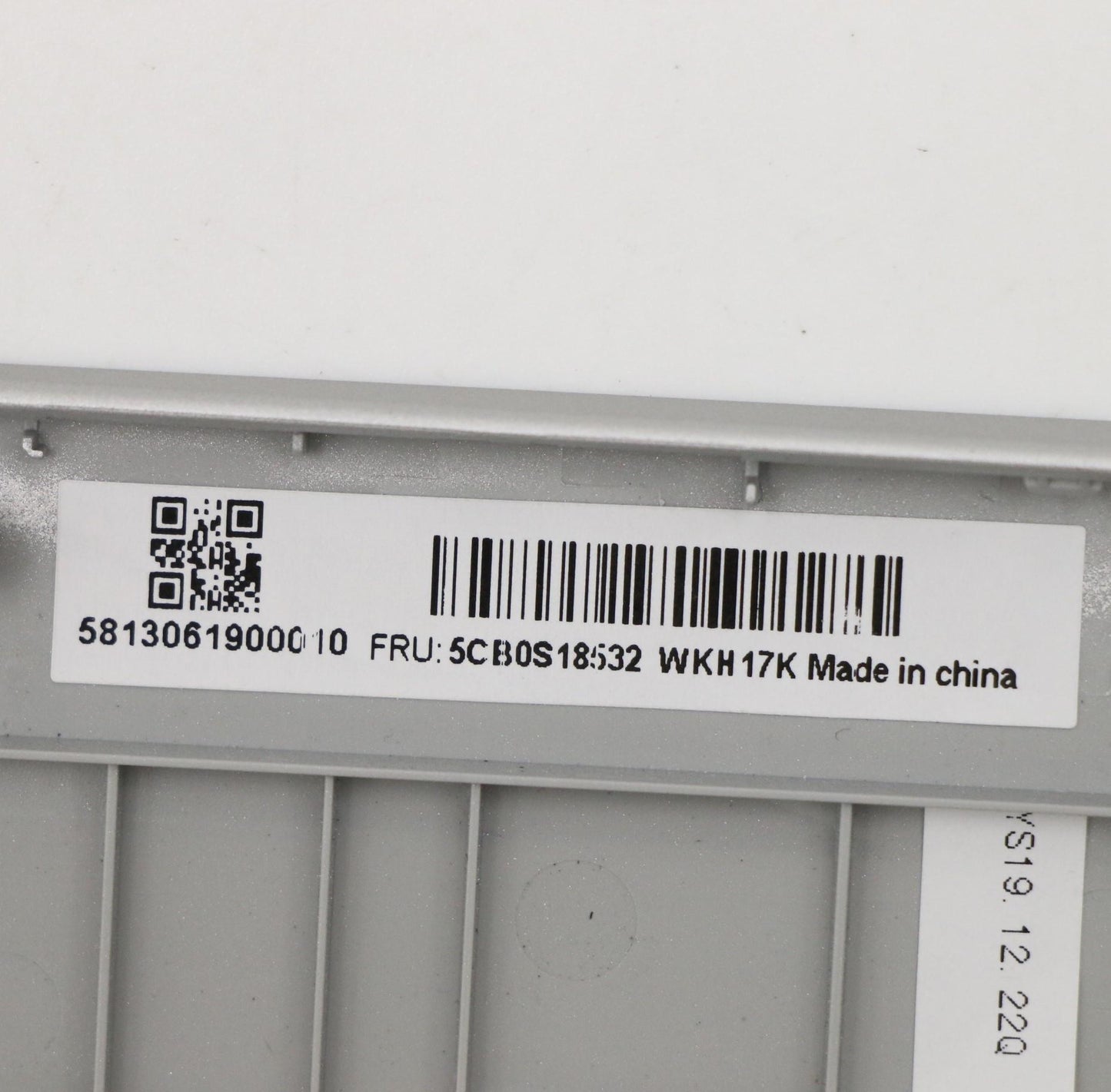Lenovo Up Assy Grey W/Blkb_Thai - 5CB0S18532