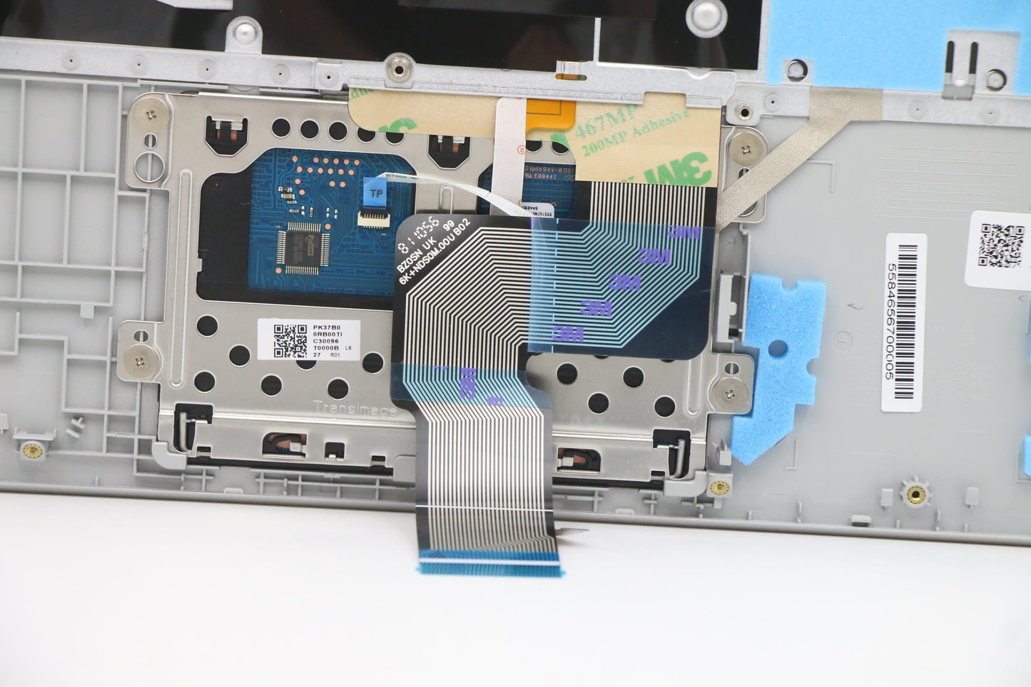 Lenovo Up Assy Grey W/Blkb_Latin - 5CB0S18539